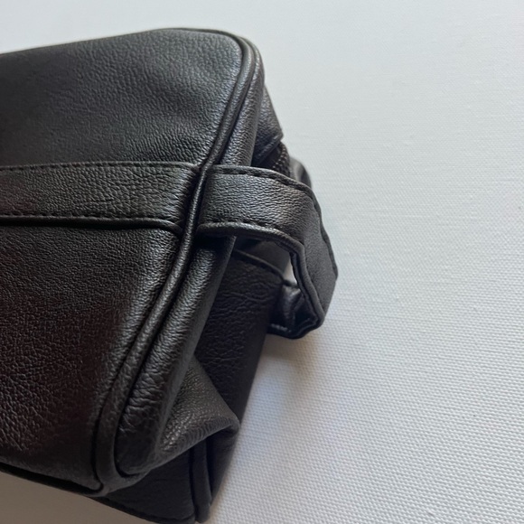 Valentino Uomo Leather Cosmetic Case Toiletry Pouch - Picture 4 of 8